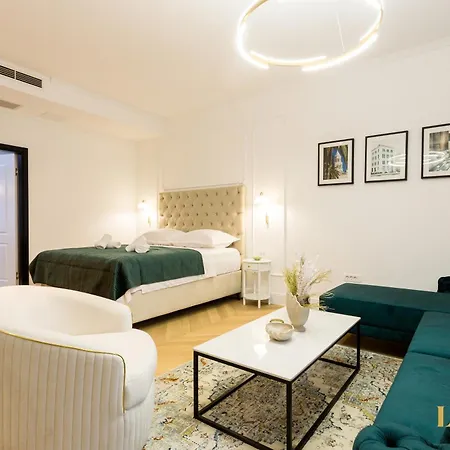 Litore Luxury Bura Διαμέρισμα *